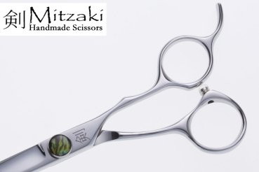 Handwerkskunst: MITZAKI-Niiyac (in 5.0, 5.5 oder 6.0 Zoll) ,federleichte ERGOFORM, PREMIUM semikonvex Hohlschliff, perfekte Scliceschere, mit hochwertigem Edelstein als Einstellschraube